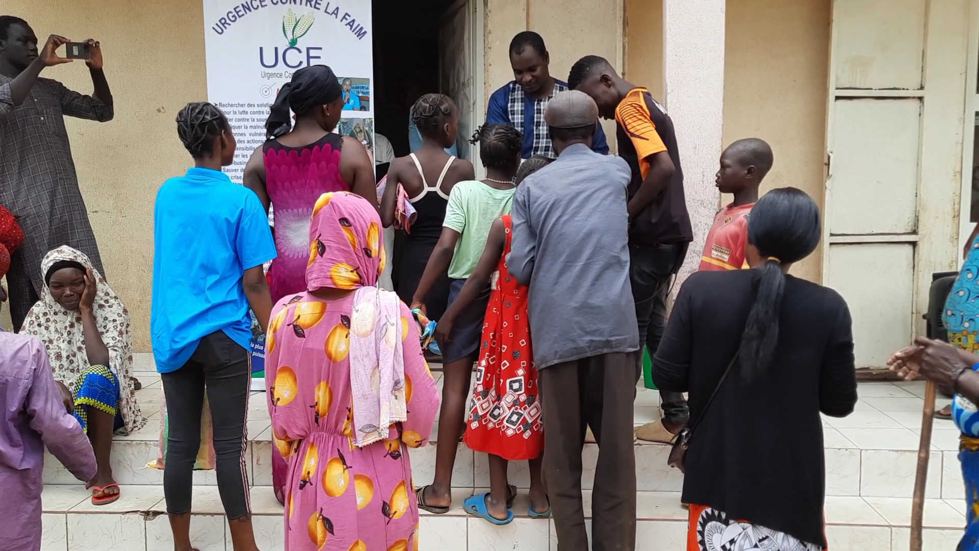 Distribution de Vivres - Urgence Contre la Faim (UCF)